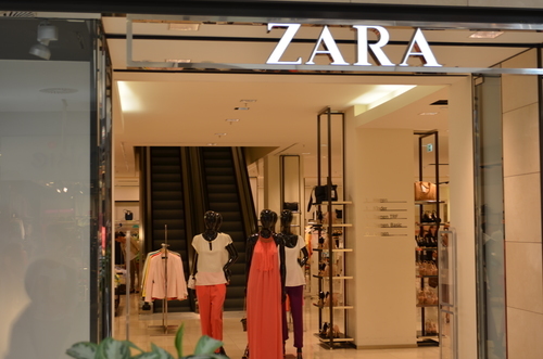 Devanture de magasin Zara